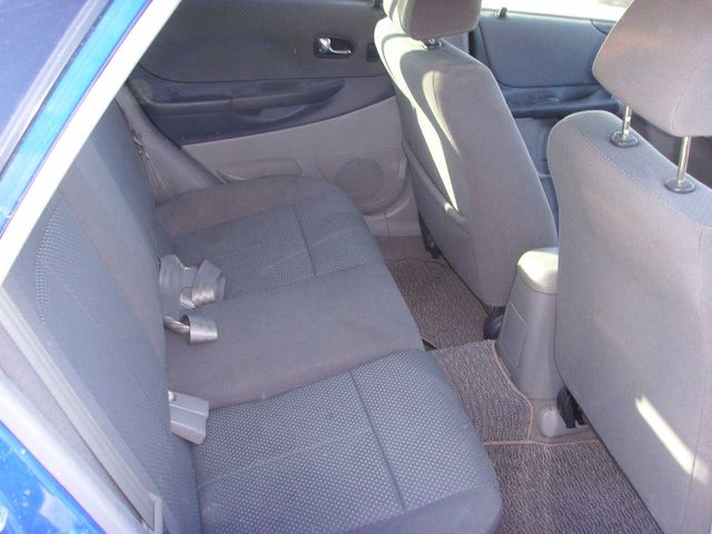 2002 Mazda Familia