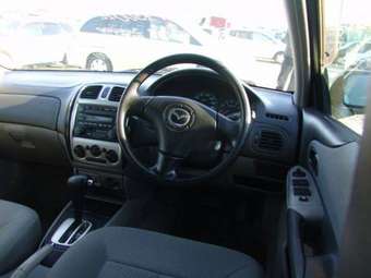 2002 Mazda Familia Photos