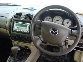 2002 Mazda Familia Photos