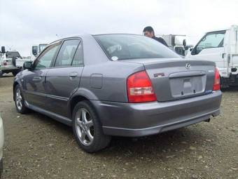 2002 Mazda Familia Photos