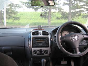 2002 Mazda Familia Photos