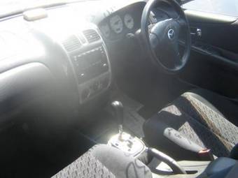 2002 Mazda Familia Photos