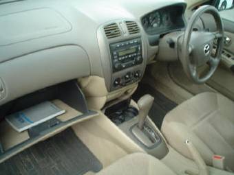 2002 Mazda Familia Photos