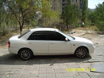 2003 Mazda Familia Photos