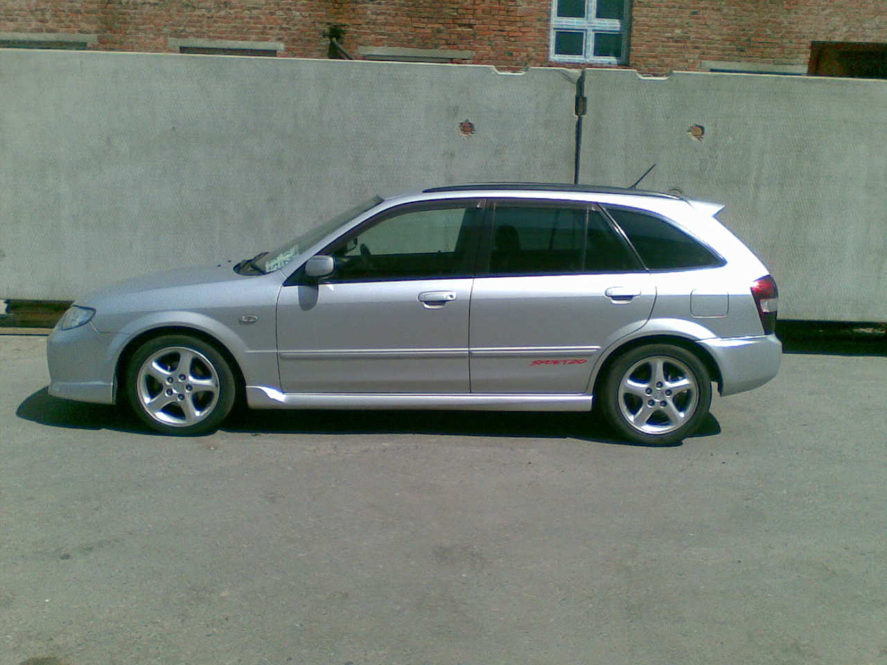 Mazda familia s wagon