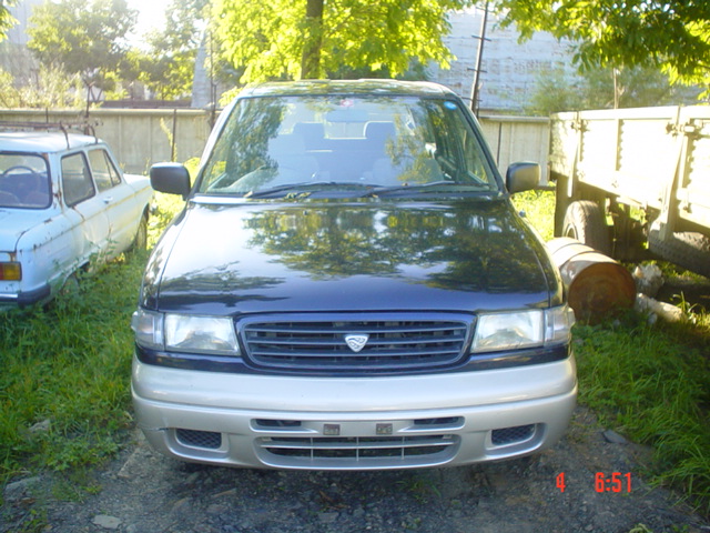 1997 Mazda MPV