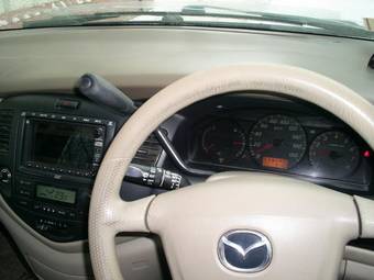 2002 Mazda MPV Photos