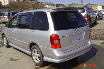 2002 Mazda MPV Photos