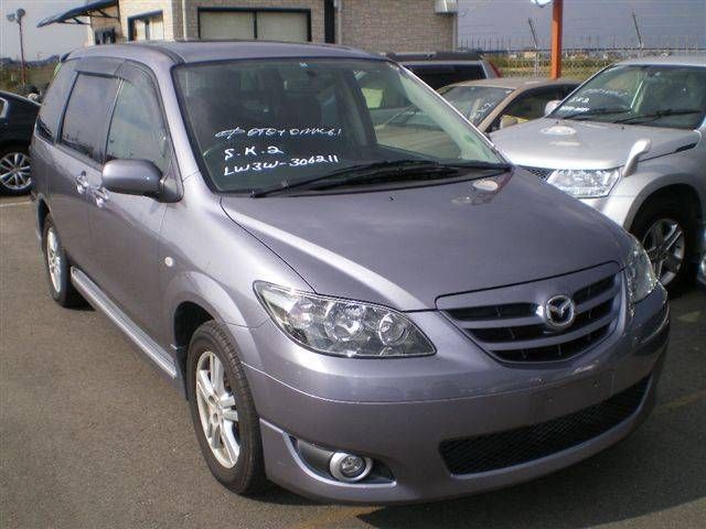 2004 Mazda MPV