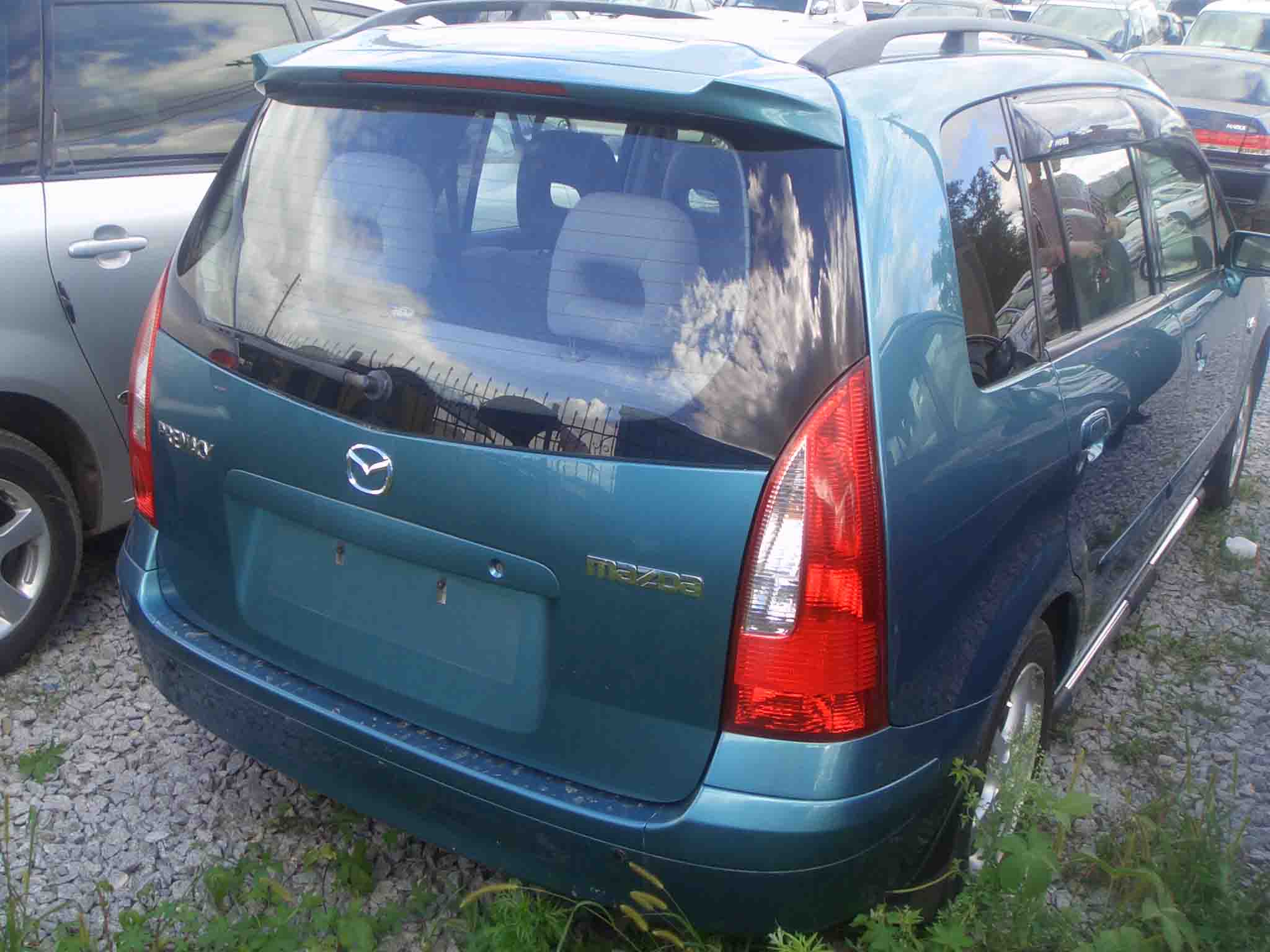 2001 Mazda Premacy Pictures