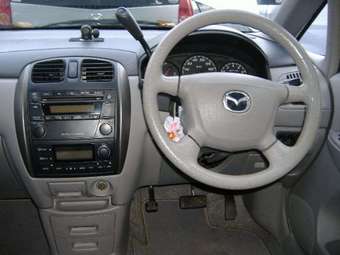 2003 Mazda Premacy Images