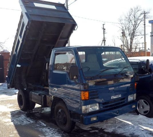 1999 Mazda Titan