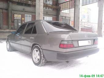 1989 Mercedes-Benz 190 Photos