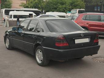 1997 Mercedes-Benz C-Class Pictures