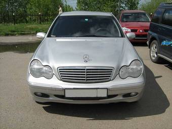 2000 Mercedes-Benz C-Class Pictures