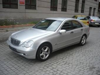 2000 Mercedes-Benz C-Class Photos