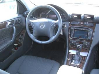 2001 Mercedes-Benz C-Class Pictures