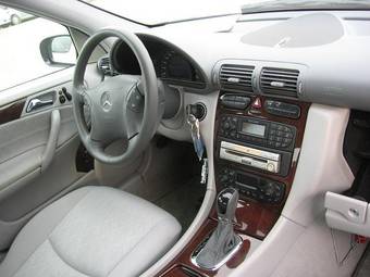 2002 Mercedes-Benz C-Class Pictures