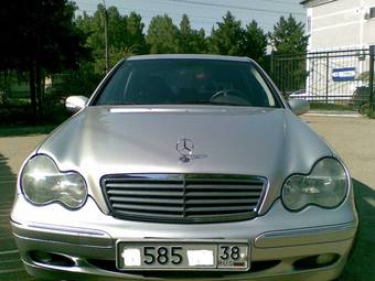 2002 Mercedes-Benz C-Class Pictures