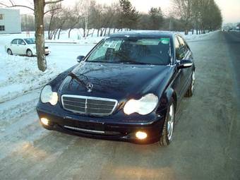 2003 Mercedes-Benz C-Class Pictures