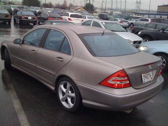 2004 Mercedes-Benz C-Class Pictures