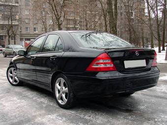 2004 Mercedes-Benz C-Class Photos