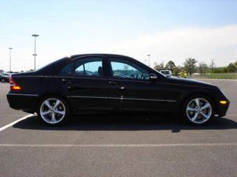 2004 Mercedes-Benz C-Class Pictures