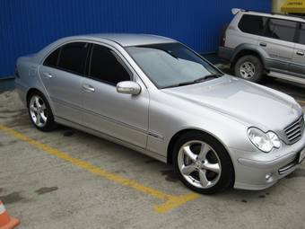 2005 Mercedes-Benz C-Class Photos