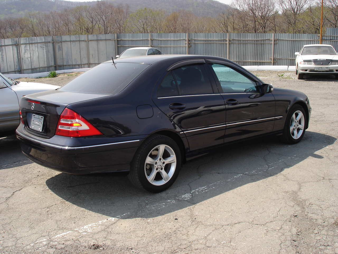 2006 Mercedes-Benz C-Class specs, Engine size 2500cm3, Fuel type ...