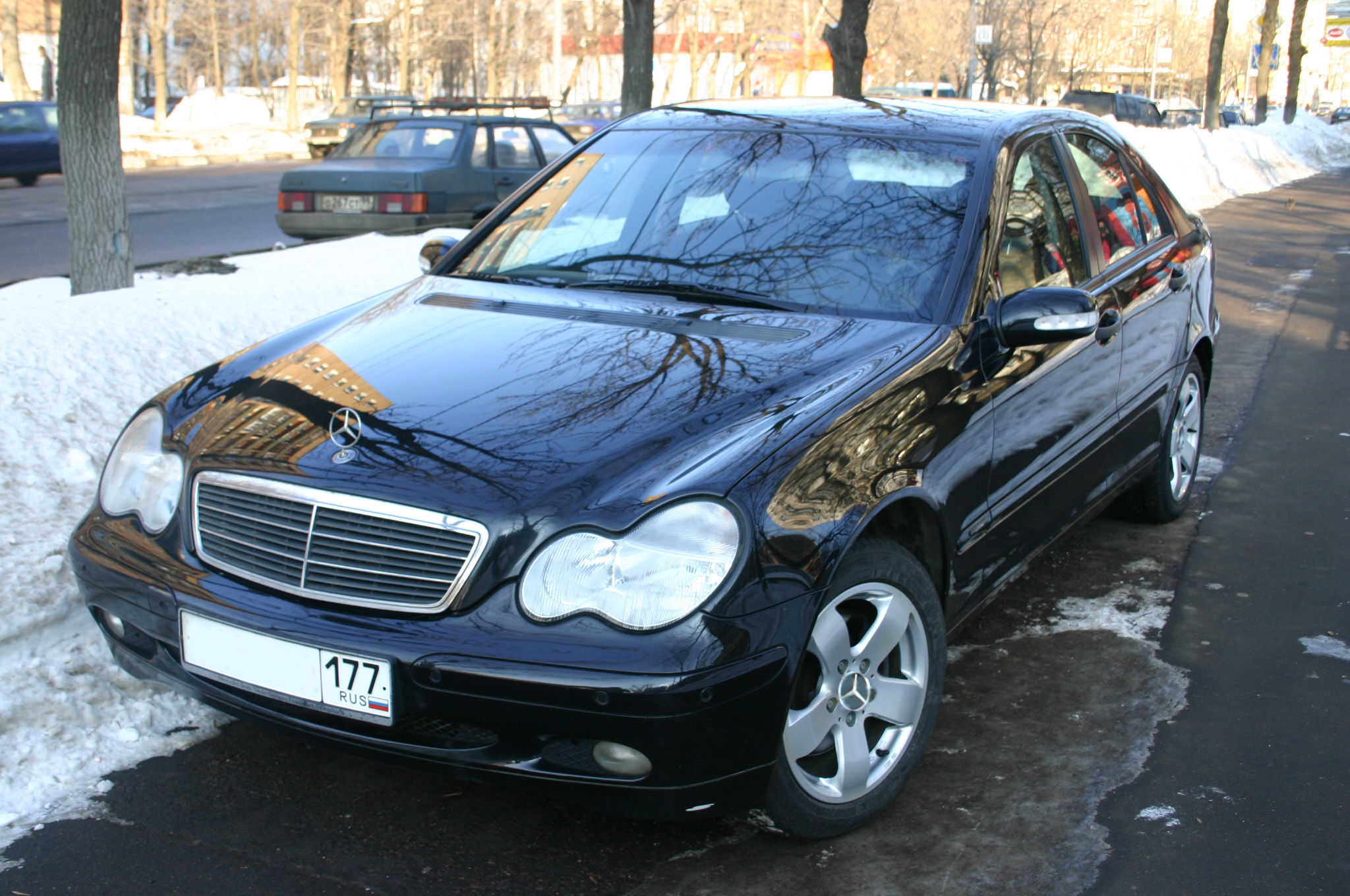 top-h-n-81-v-mercedes-c240-hay-nh-t-tin-h-c-vui