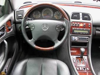 2000 Mercedes-Benz CLK-Class Photos