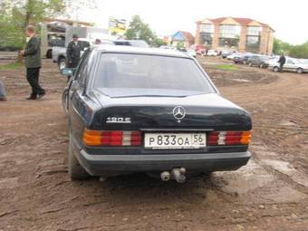 1986 Mercedes-Benz E-Class Wallpapers