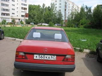 1988 Mercedes-Benz E-Class Photos