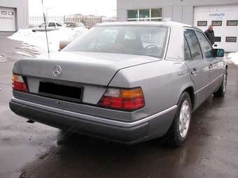 1991 Mercedes-Benz E-Class Pictures