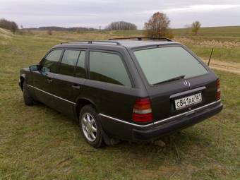 1993 Mercedes-Benz E-Class Pics