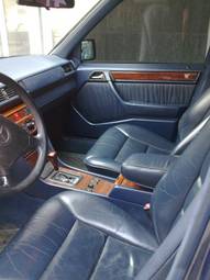 1993 Mercedes-Benz E-Class Pics