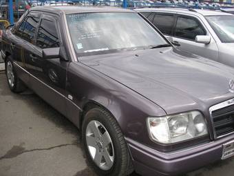 1993 Mercedes-Benz E-Class Pictures