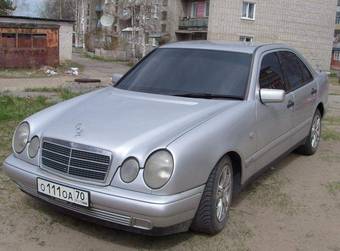 1995 Mercedes-Benz E-Class Pictures