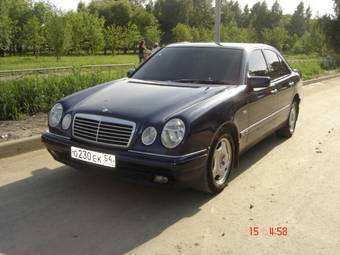 1996 Mercedes-Benz E-Class Pictures