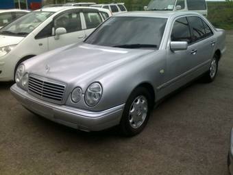 1996 Mercedes-Benz E-Class Pictures