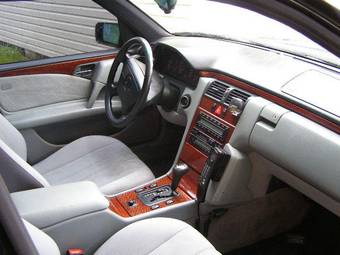 1996 Mercedes-Benz E-Class Pictures