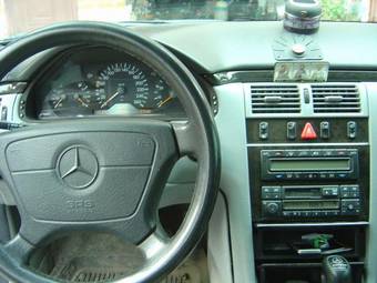 1997 Mercedes-Benz E-Class Photos