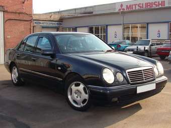 1998 Mercedes-Benz E-Class Pictures