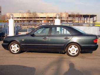 1998 Mercedes-Benz E-Class Pictures