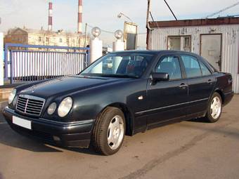 1998 Mercedes-Benz E-Class Photos