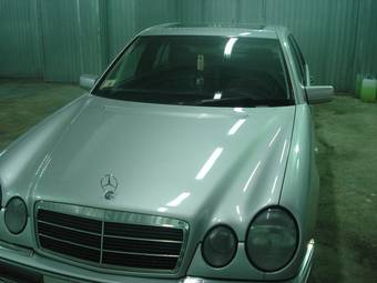 1998 Mercedes-Benz E-Class Photos