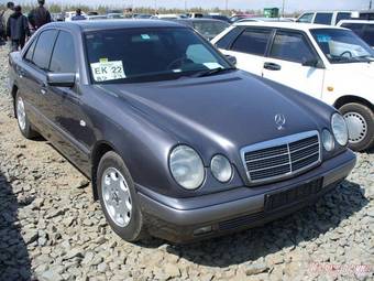 1998 Mercedes-Benz E-Class Pictures