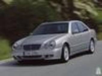 2000 Mercedes-Benz E-Class Pictures