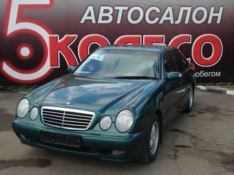 2000 Mercedes-Benz E-Class Photos