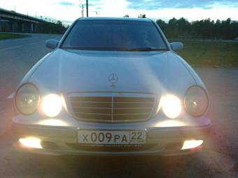 2000 Mercedes-Benz E-Class